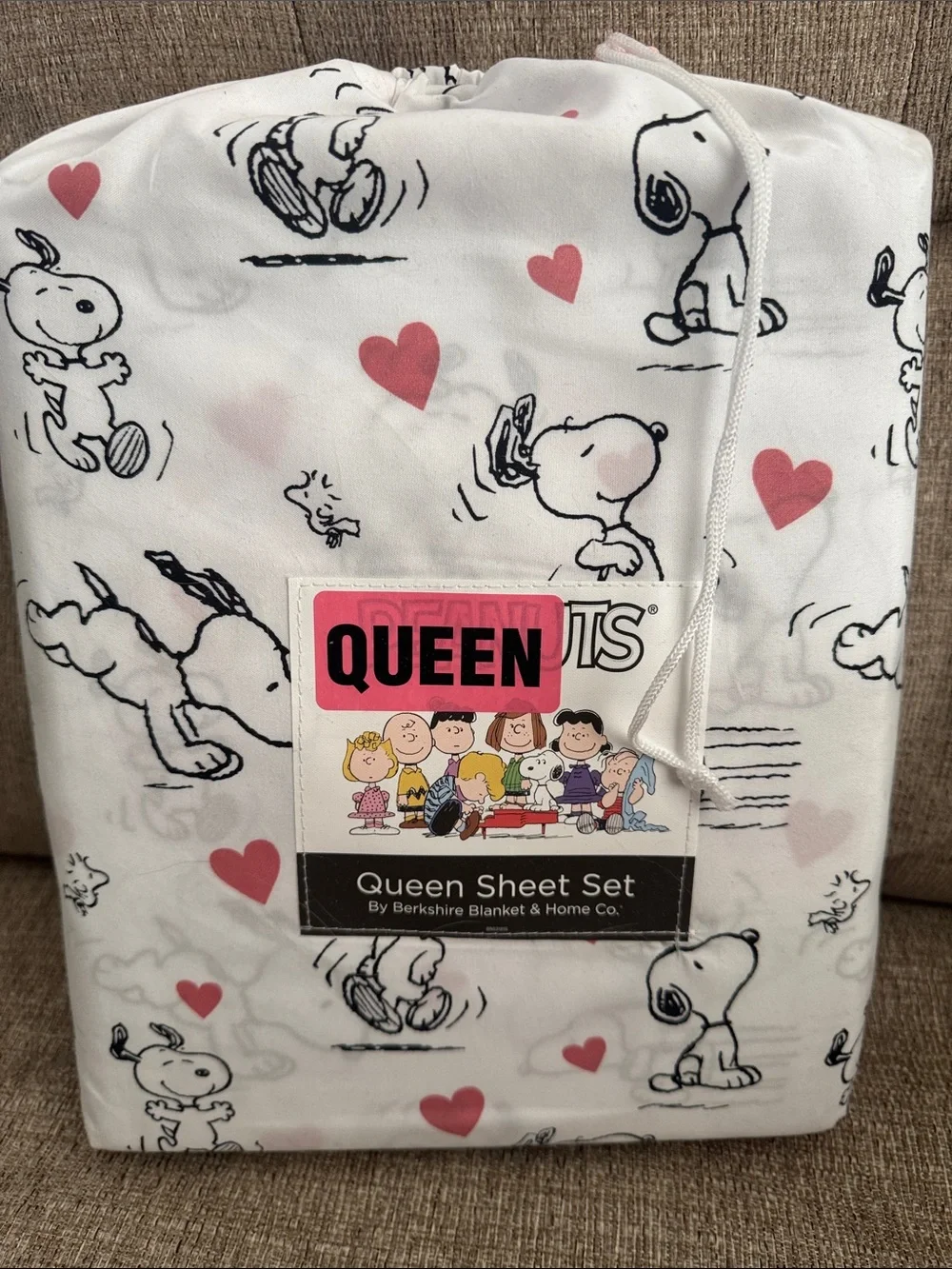 Berkshire Snoopy Heart Queen Sheet Set in White and Pink